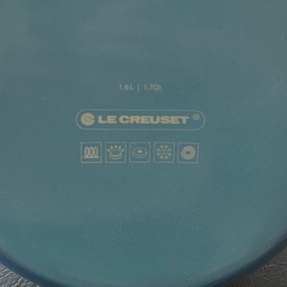 Le Creuset Classic Whistling Tea Kettle Marseille Blue 1.6L / 1.70Qt - Picture 4 of 5